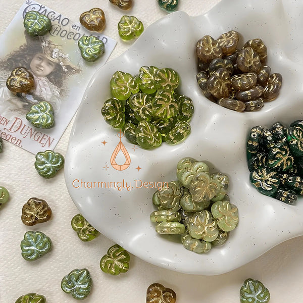 Hand-Painted Gold-Accented Czech Glass Maple Leaf Beads – Vintage-Style DIY Jewelry Supplies（Set of 4）